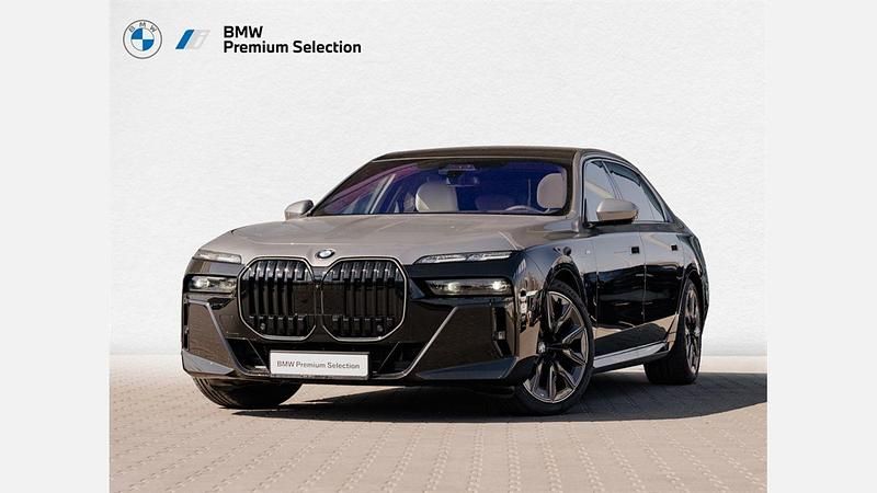 Lakierowanie bmw individual (cena do ustalenia) Używany 2024 BMW 740 Comfort Edition Sedan/Limuzyna | 529 900 zł (Drogi) - Obraz 1/3