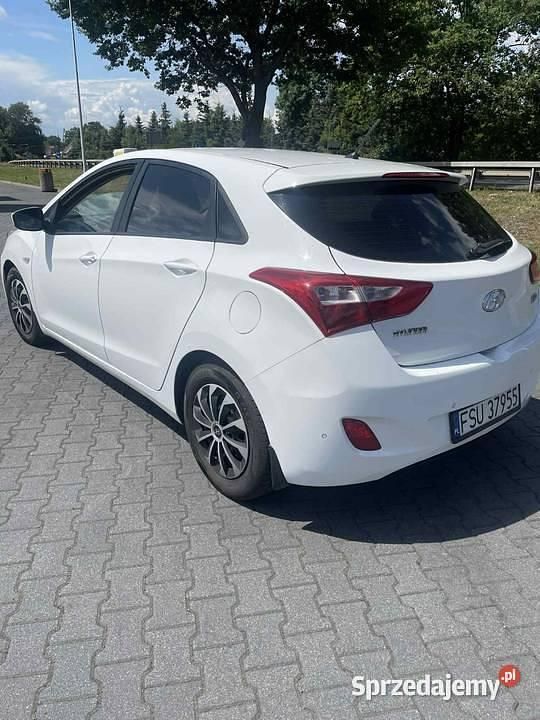 Używany Hyundai i30 2017 Biały Hatchback