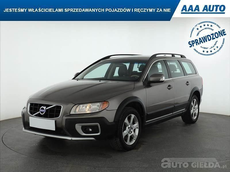 Używany Volvo XC70 2011 Brązowy Kombi