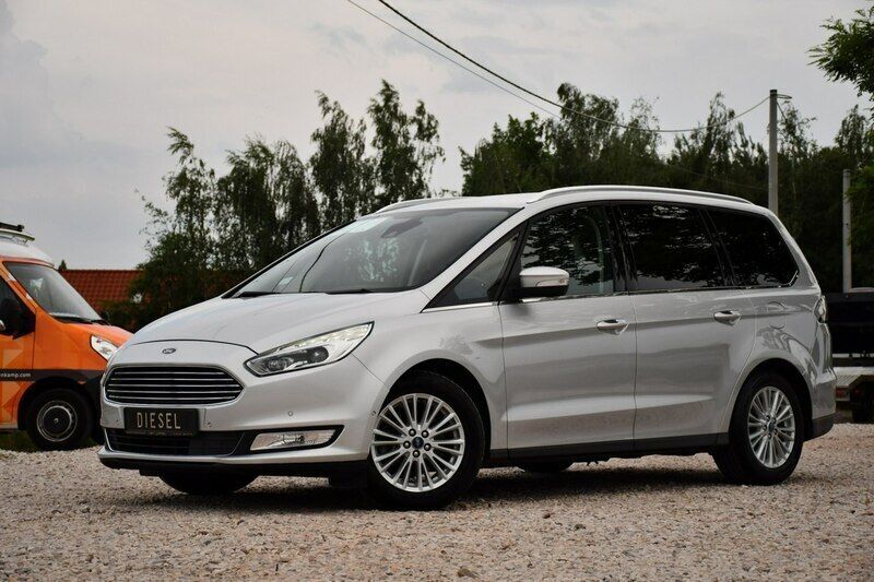 Używany Ford Galaxy 180 KM (132 kW) 2016 Srebrny (metalik, perła) Minivan