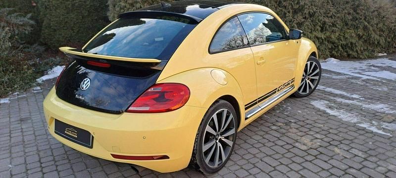 Używany VW Beetle S 211 KM (155 kW) 2013 Żółtozłoty Hatchback