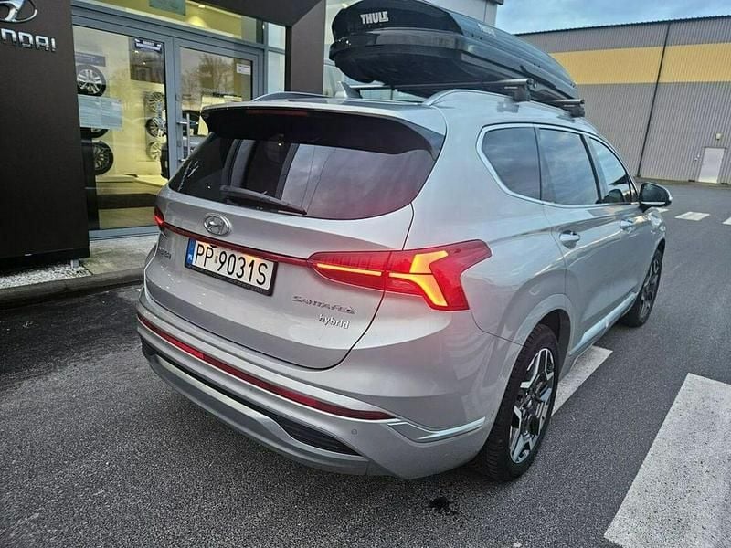 Używany Hyundai Santa Fe 180 KM (132 kW) 2023 Srebrny SUV