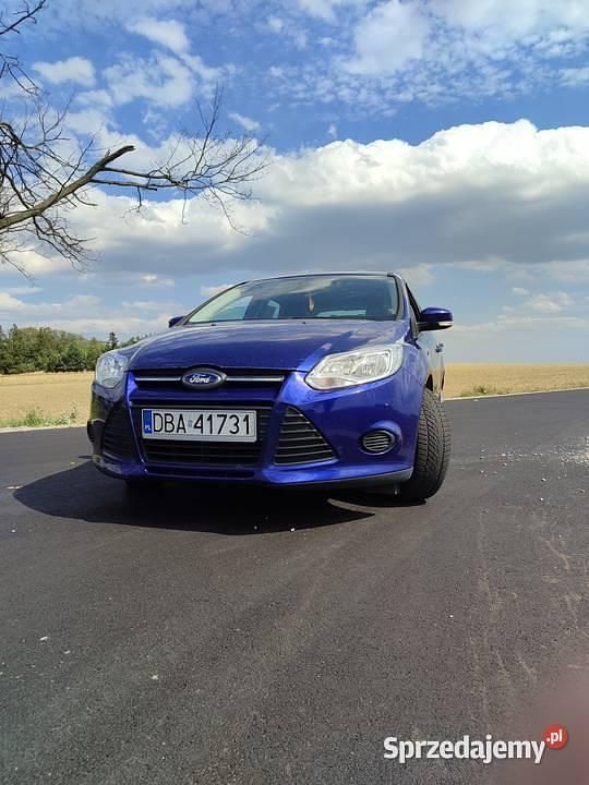 Używany Ford Focus 2014 Granatowy Hatchback