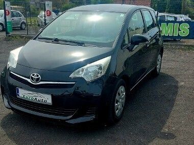 Czarny Używany 2012 Toyota Verso Minivan | 25 900 zł - Obraz 1/4