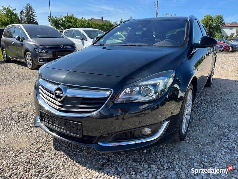 Czarny Używany 2016 Opel Insignia OPC Kombi | 39 900 zł (Uczciwa cena) - Obraz 1/4