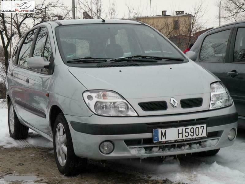 Srebrny (metalik) Używany 2000 Renault Scénic Minivan | 8900 zł - Obraz 1/4