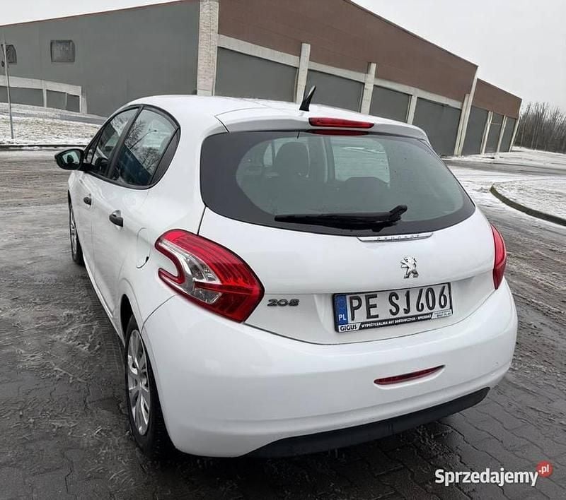 Używany Peugeot 208 2015 Biały Hatchback