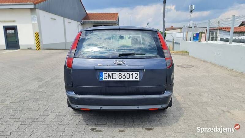 Używany Ford Focus 116 KM (85 kW) 2007 Grafitowy Sedan/Limuzyna