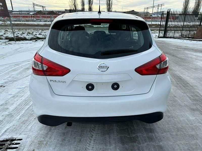 Używany Nissan Pulsar 117 KM (86 kW) 2015 Biały Hatchback
