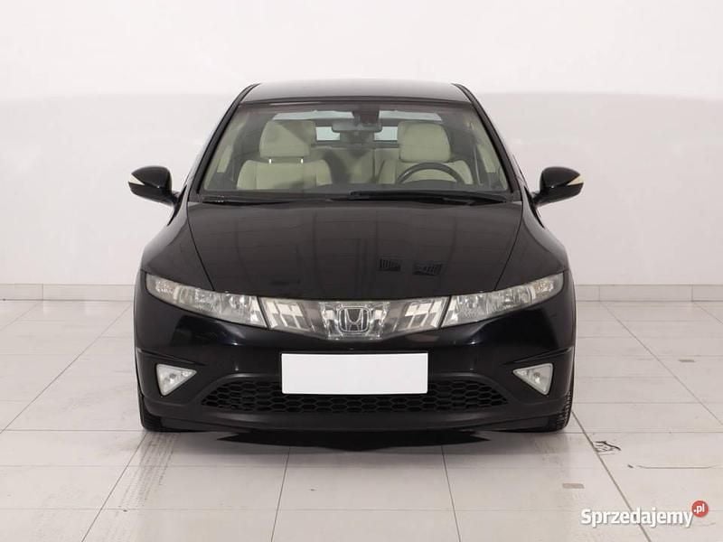 Używany Honda Civic 140 KM (102 kW) 2008 Czarny Hatchback