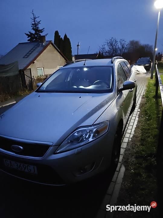 Srebrny Używany 2010 Ford Mondeo Kombi | 11 500 zł (Uczciwa cena) - Obraz 1/2