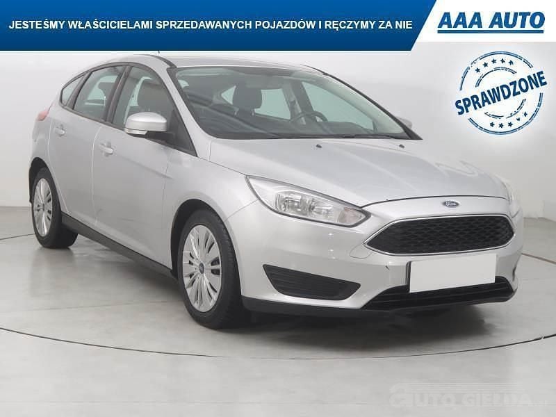 Używany Ford Focus 2015 Srebrny