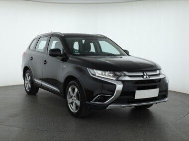 Czarny Używany 2016 Mitsubishi Outlander SUV | 57 999 zł (Uczciwa cena) - Obraz 1/4
