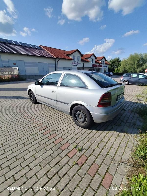 Srebrny Używany 2002 Opel Astra Hatchback | 3300 zł - Obraz 1/4