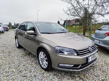 Używany VW Passat 160 KM (117 kW) 2012 Beżowy Sedan/Limuzyna