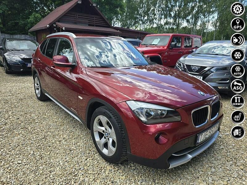 Czerwony Używany 2012 BMW X1 SUV | 37 000 zł (Dobra cena) - Obraz 1/4