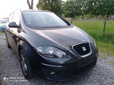 Srebrny Używany 2009 Seat Altea XL Minivan | 19 900 zł - Obraz 1/4