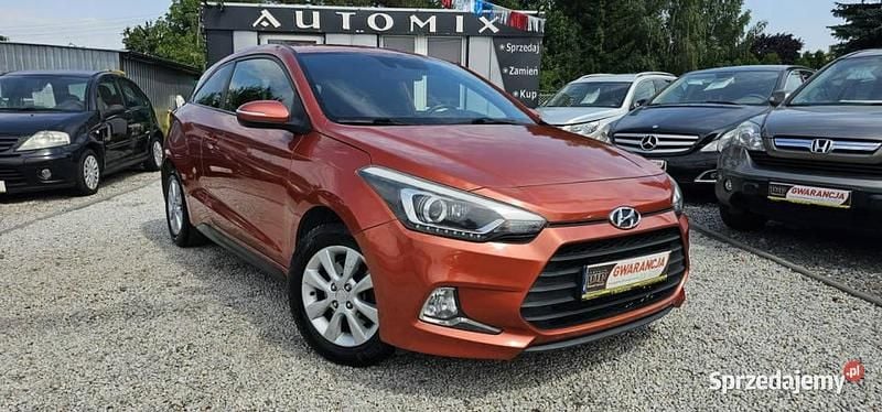 Inny (metalik, perła) Używany 2016 Hyundai i20 Coupe | 32 800 zł (Uczciwa cena) - Obraz 1/3