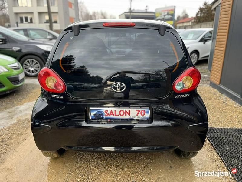 Używany Toyota Aygo 68 KM (50 kW) 2008 Czarny (metalik) Hatchback