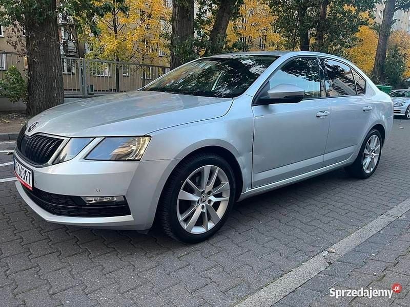 Srebrny Używany 2019 Skoda Octavia Hatchback | 42 900 zł (Dość drogi) - Obraz 1/4