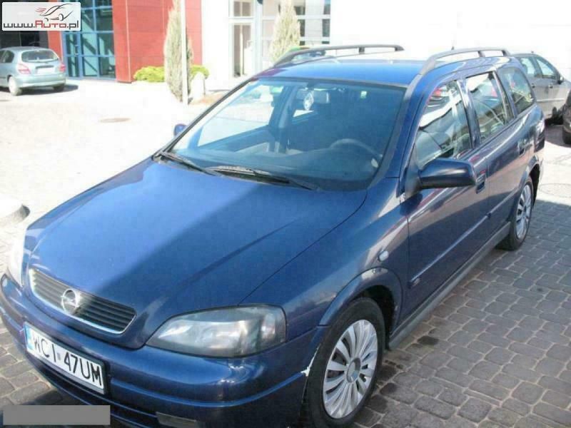 Używany Opel Astra Essentia 110 KM (80 kW) 2004 Inny (metalik) Sedan/Limuzyna