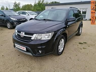 Czarny Używany 2013 Fiat Freemont SUV | 34 900 zł (Dobra cena) - Obraz 1/4