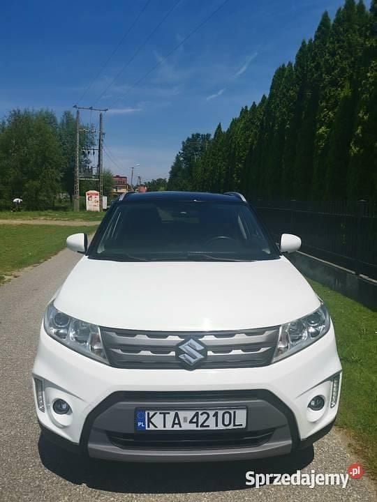 Biały Używany 2017 Suzuki Vitara SUV | 57 500 zł (Uczciwa cena) - Obraz 1/4