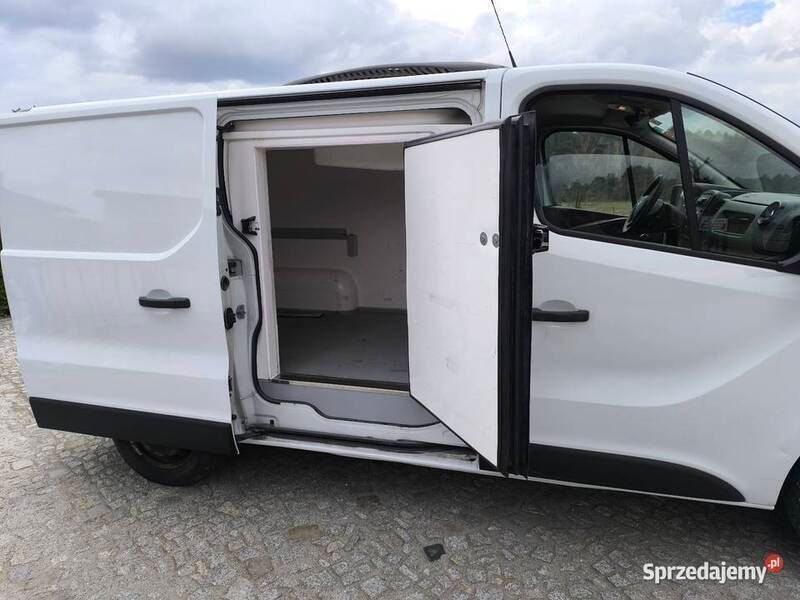 Używany Nissan NV300 2017 Biały Van