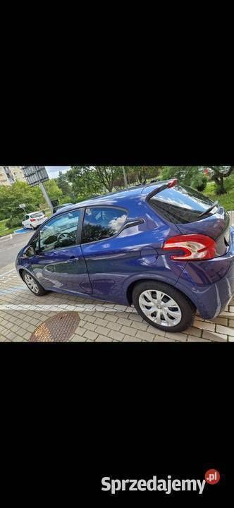 Granatowy Używany 2014 Peugeot 208 Hatchback | 19 000 zł (Uczciwa cena) - Obraz 1/4