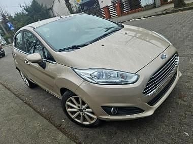 Beżowy (metalik) Używany 2016 Ford Fiesta Titanium Hatchback | 21 990 zł (Dobra cena) - Obraz 1/4