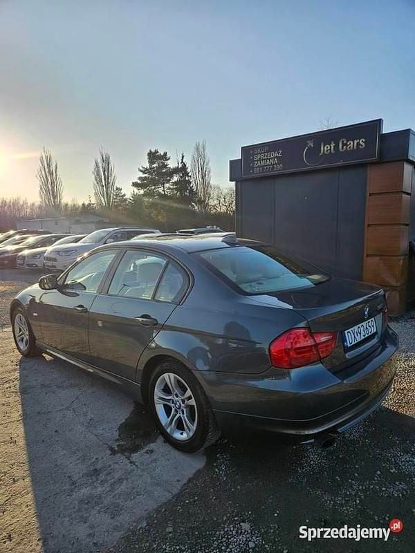 Używany BMW 320 2009 Zielony Sedan/Limuzyna