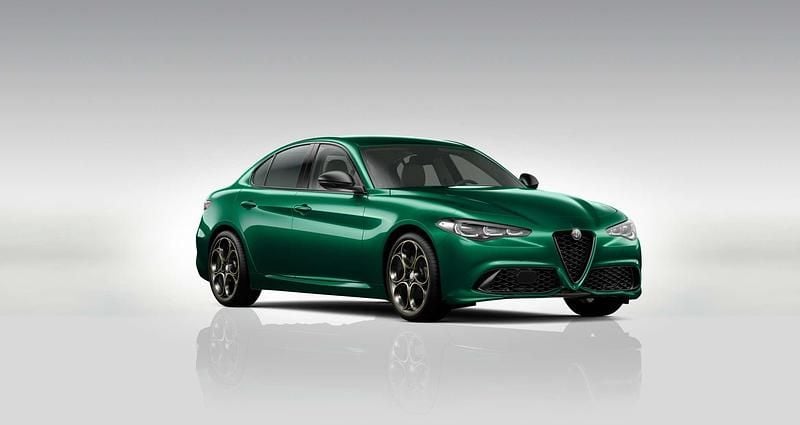 Lakier specjalny zielony montreal green Nowe 2025 Alfa Romeo Giulia Sedan/Limuzyna | 245 900 zł (Drogi) - Obraz 1/4