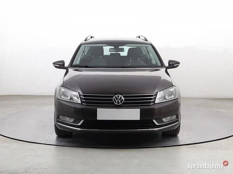 Używany VW Passat 2013 Brązowy Kombi