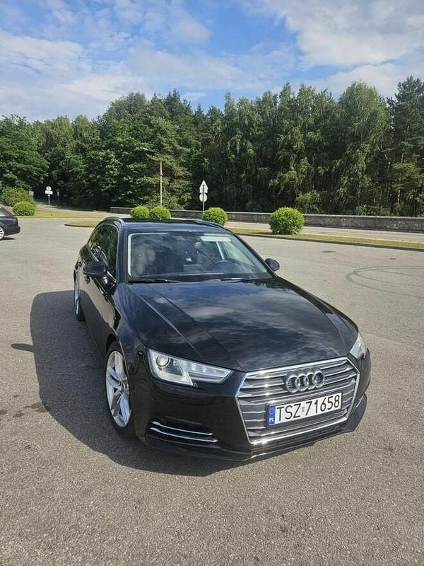 Czarny Używany 2016 Audi A4 Kombi | 47 000 zł (Dobra cena) - Obraz 1/4