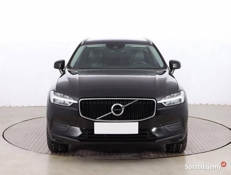 Używany Volvo XC60 190 KM (139 kW) 2019 Czarny SUV