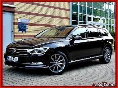 Czarny Używany 2016 VW Passat Highline Kombi | 59 900 zł (Dość drogi) - Obraz 1/4
