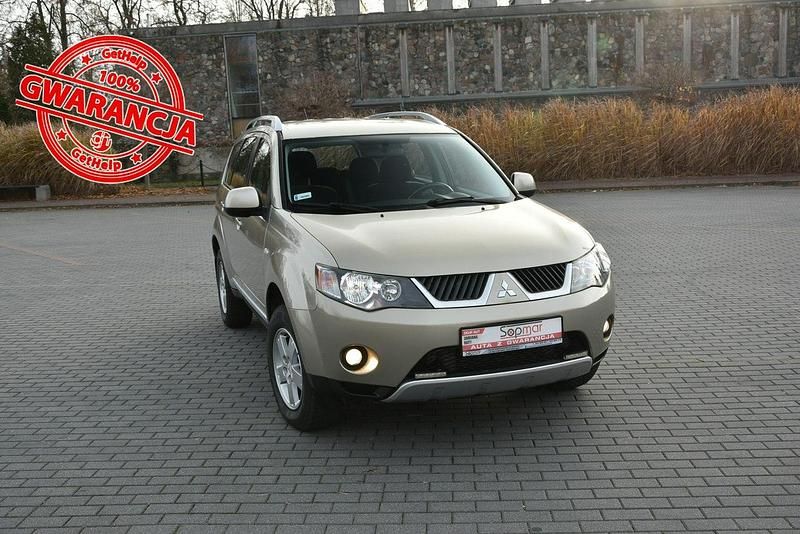 Żółtozłoty Używany 2007 Mitsubishi Outlander SUV | 15 900 zł (Uczciwa cena) - Obraz 1/4