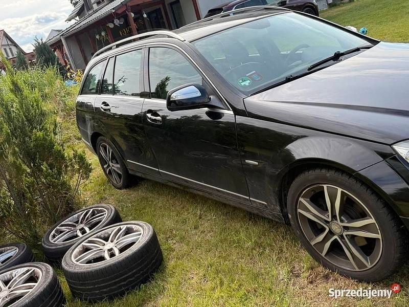 Czarny Używany 2008 Mercedes C220 Kombi | 21 999 zł (Dobra cena) - Obraz 1/3