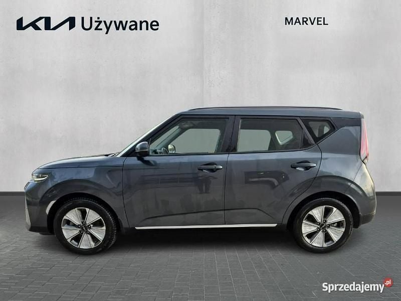 Szary (metalik) Używany 2023 Kia Soul EV 2 SUV | 135 400 zł - Obraz 1/4