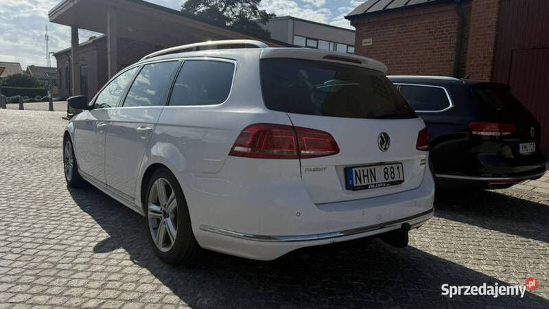 Biały Używany 2013 VW Passat R-line Kombi | 39 777 zł (Dobra cena) - Obraz 1/4