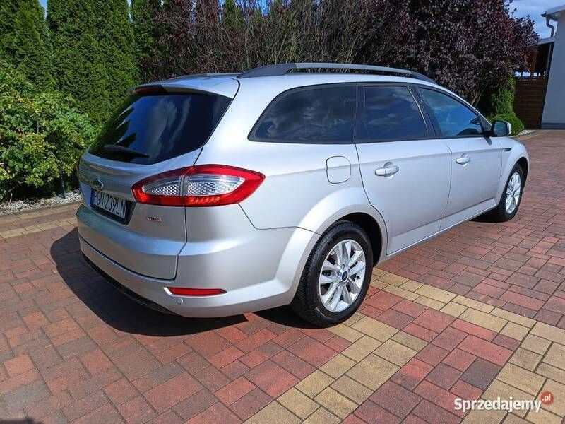 Srebrny Używany 2011 Ford Mondeo Kombi | 27 950 zł (Dość drogi) - Obraz 1/4