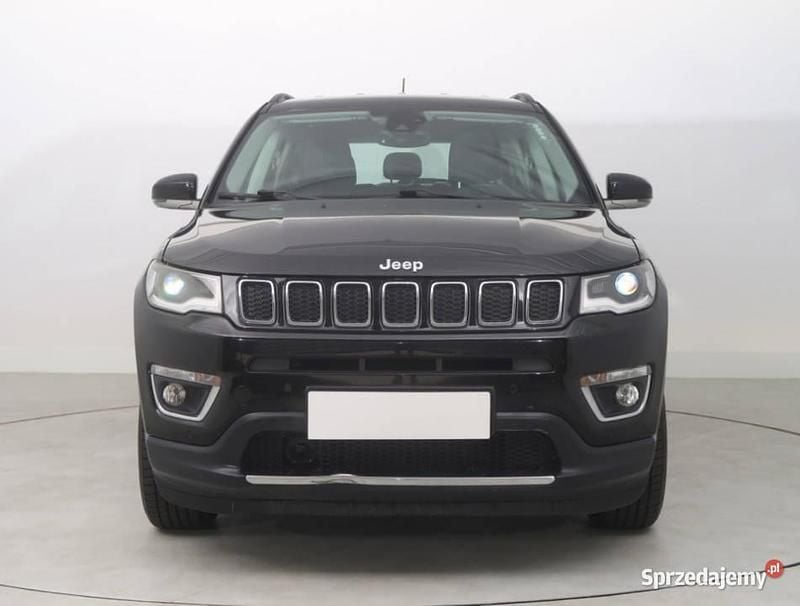 Czarny Używany 2018 Jeep Compass SUV | 68 999 zł (Uczciwa cena) - Obraz 1/4