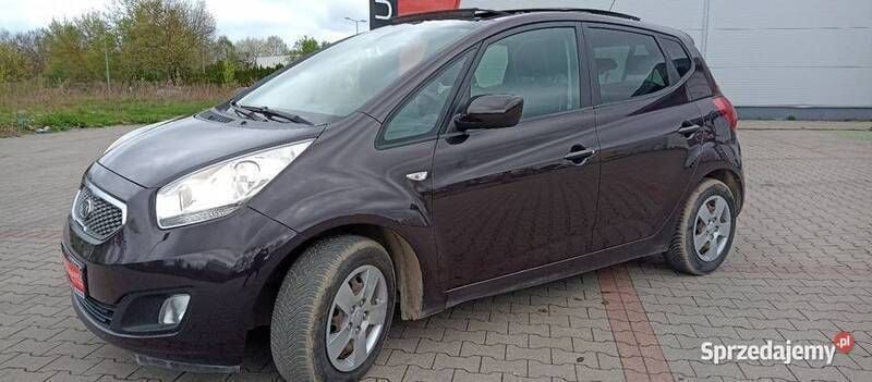 Fioletowy Używany 2010 Kia Venga Hatchback | 18 200 zł (Uczciwa cena) - Obraz 1/4