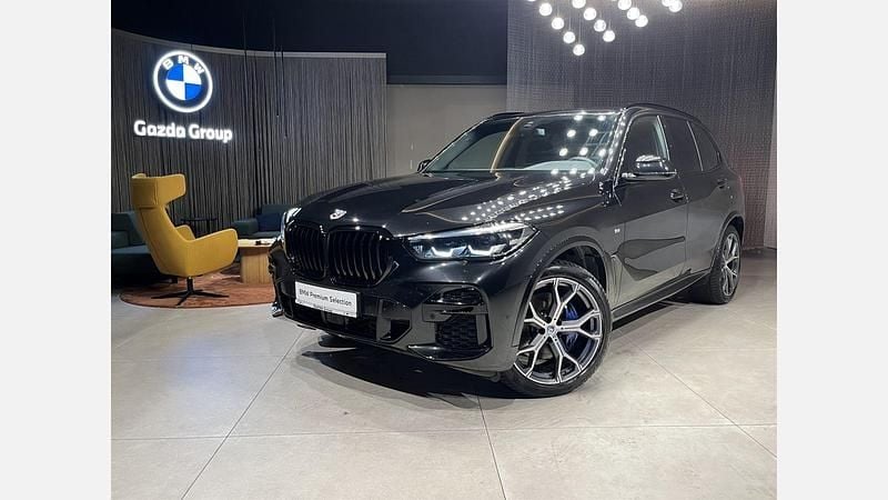 Czarny szafir metalizowany Używany 2023 BMW X5 Comfort Edition SUV | 289 900 zł (Dobra cena) - Obraz 1/3