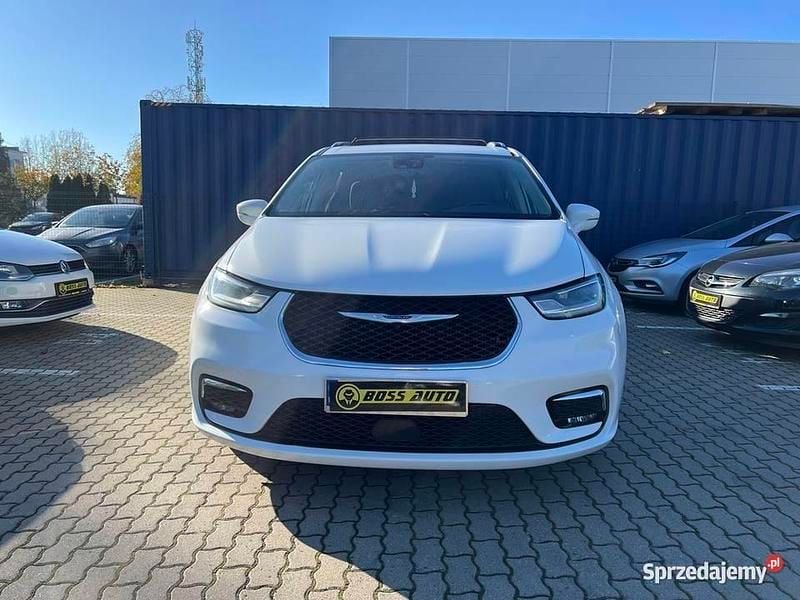 Biały Używany 2022 Chrysler Pacifica Sedan/Limuzyna | 112 000 zł (Dość drogi) - Obraz 1/4