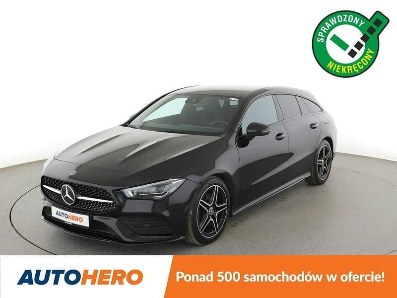 Czarny Używany 2021 Mercedes CLA220 Sedan/Limuzyna | 120 900 zł - Obraz 1/3