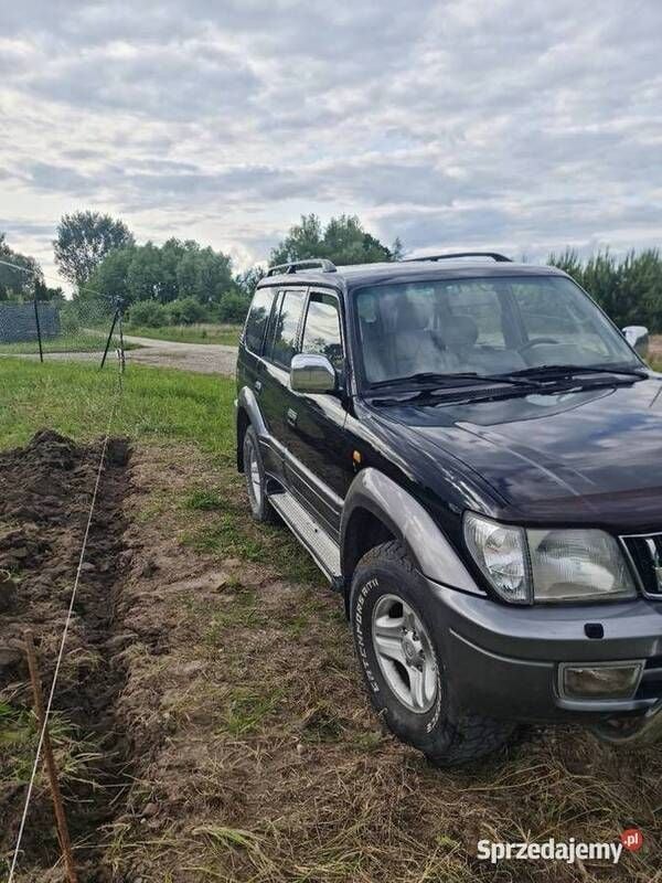 Czarny Używany 2000 Toyota Land Cruiser SUV | 16 000 zł - Obraz 1/4