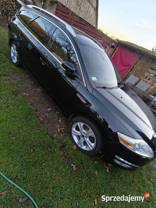 Używany Ford Mondeo 2011 Czarny Kombi