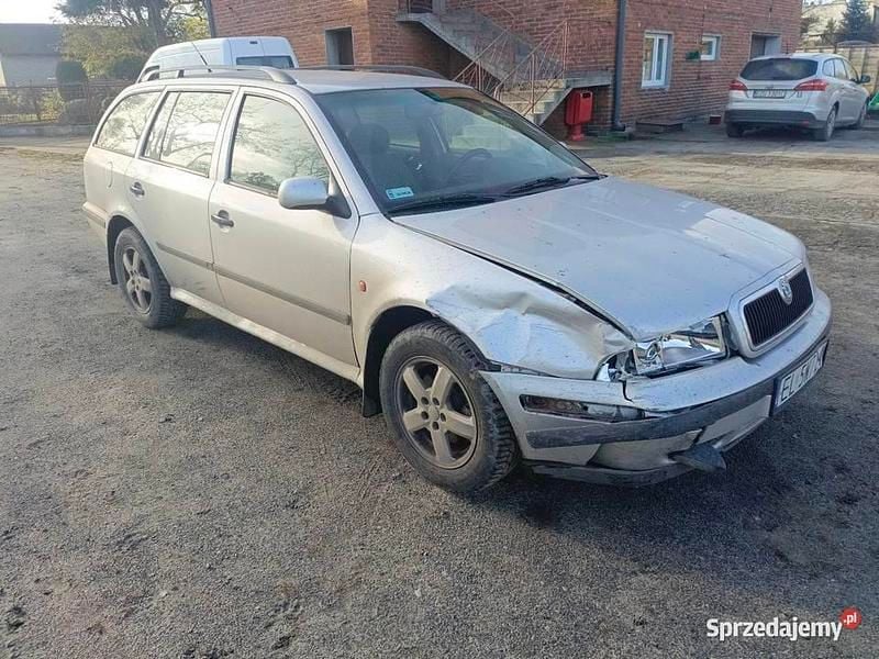 Srebrny Używany 2000 Skoda Octavia Kombi | 1000 zł (Dobra cena) - Obraz 1/4