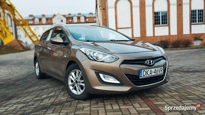 Używany Hyundai i30 Comfort 2014 Brązowy Kombi